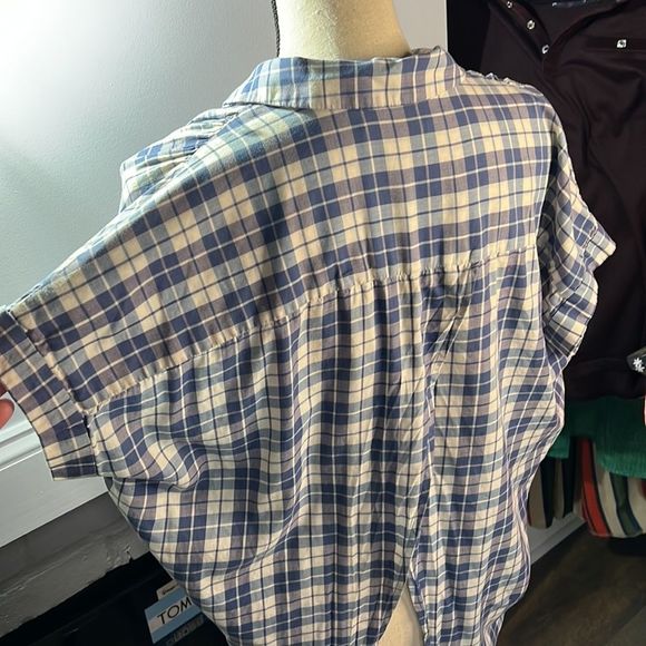 Madewell button down top - Picture 6 of 11